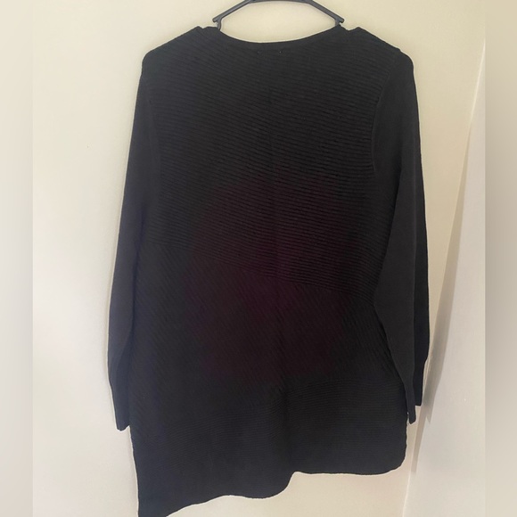 Chicos Asymmetrical Hem Ribbed Tunic - Picture 6 of 12